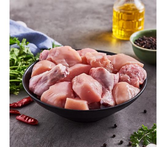 Chicken - Curry Cut, Skinless